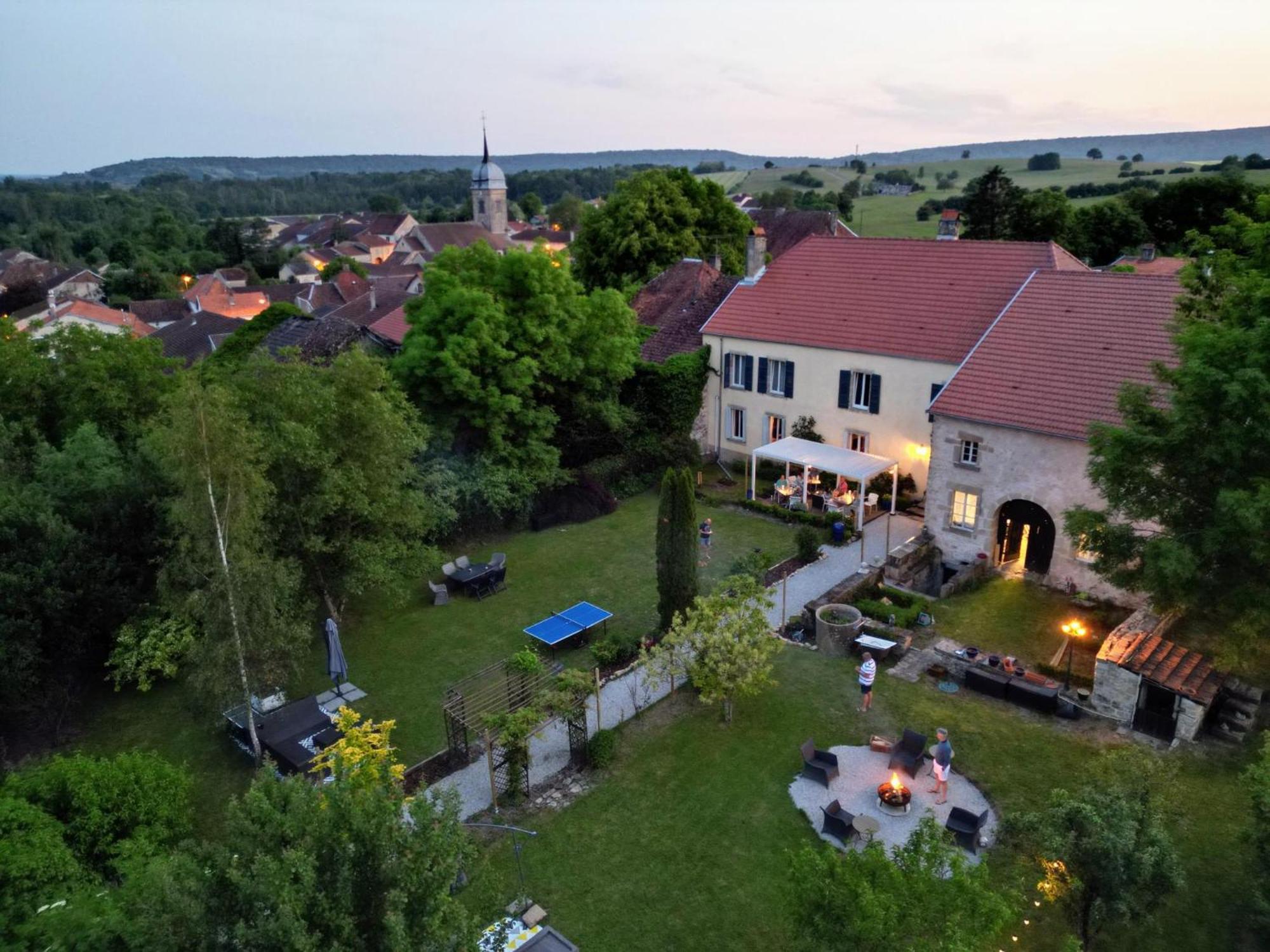 Maison Egalite Melay  Exteriér fotografie